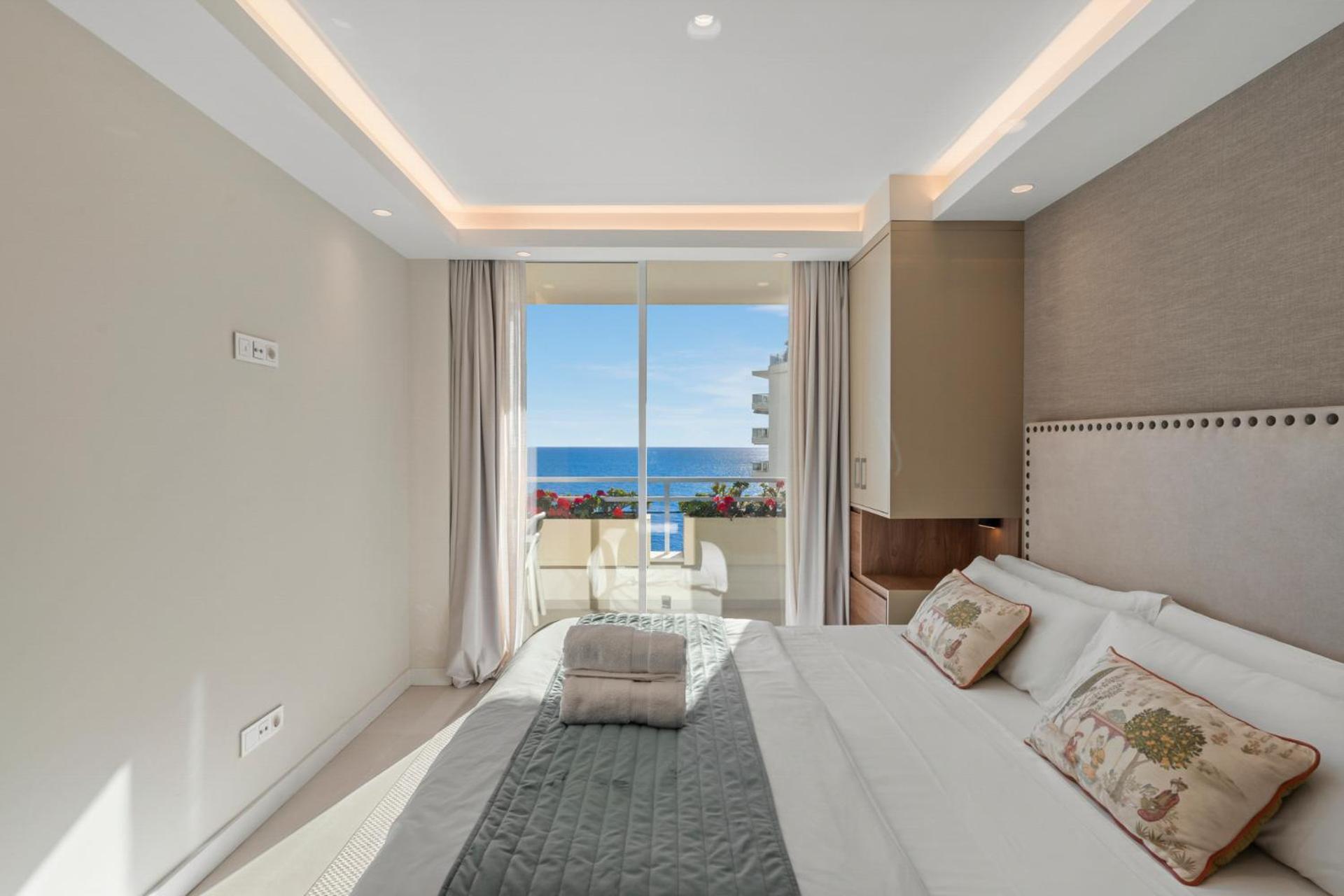 Beach Front Apartment With Pool Marbella Eksteriør bilde